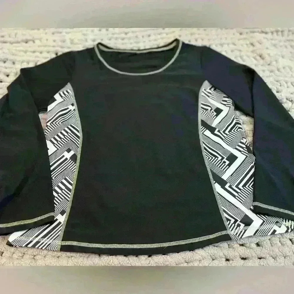 Athleisure Black Long Sleeve Top Size Large